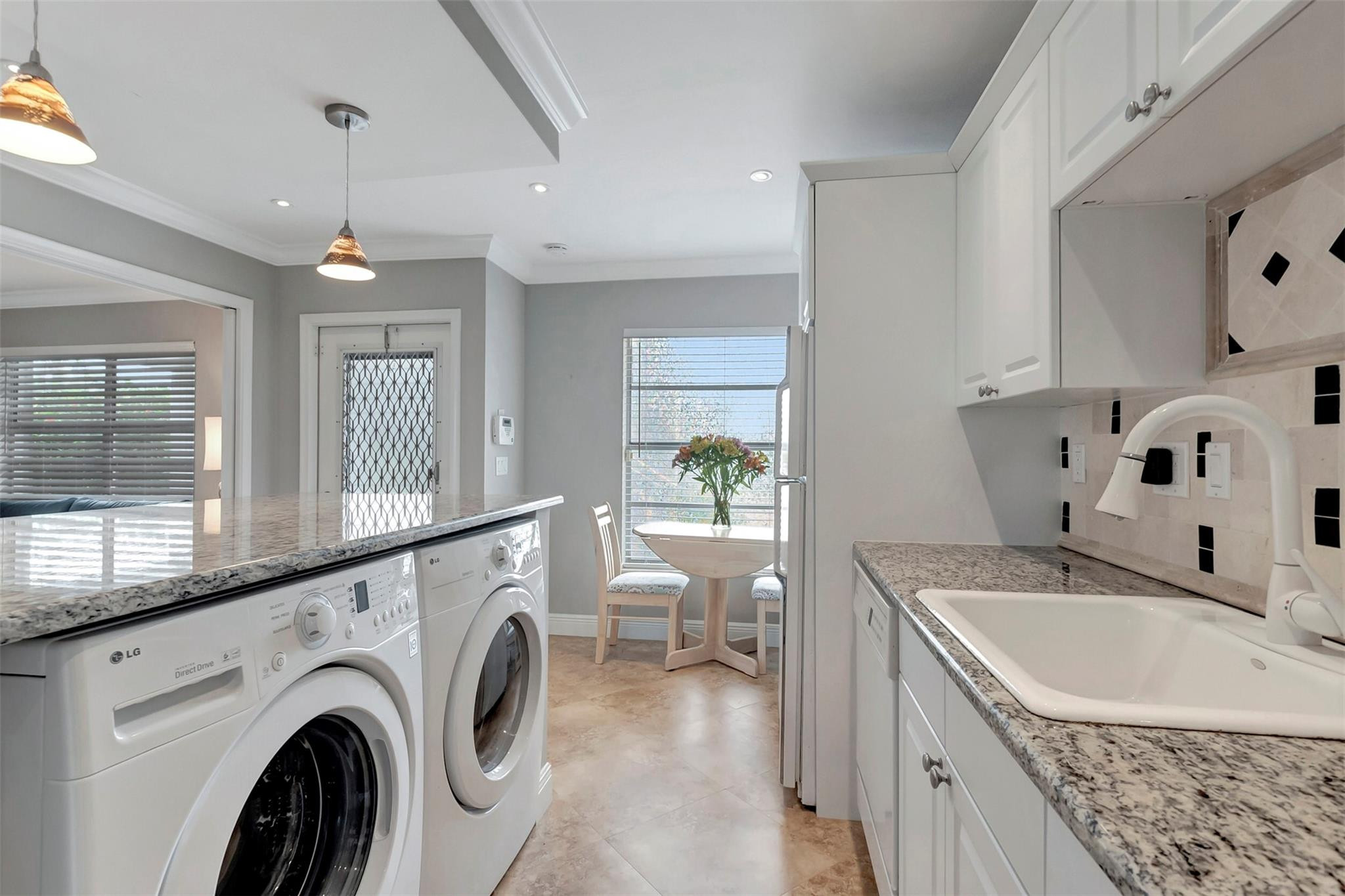 1421 SW 27th Ave 104