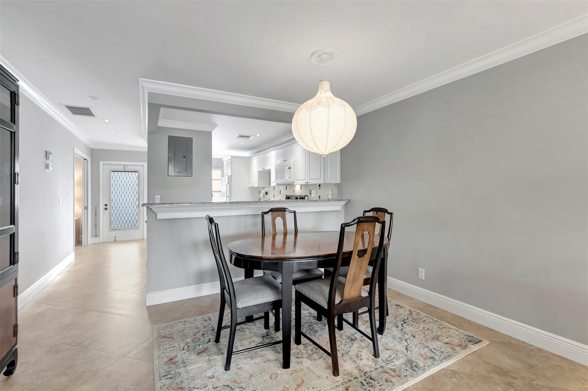 1421 SW 27th Ave 104