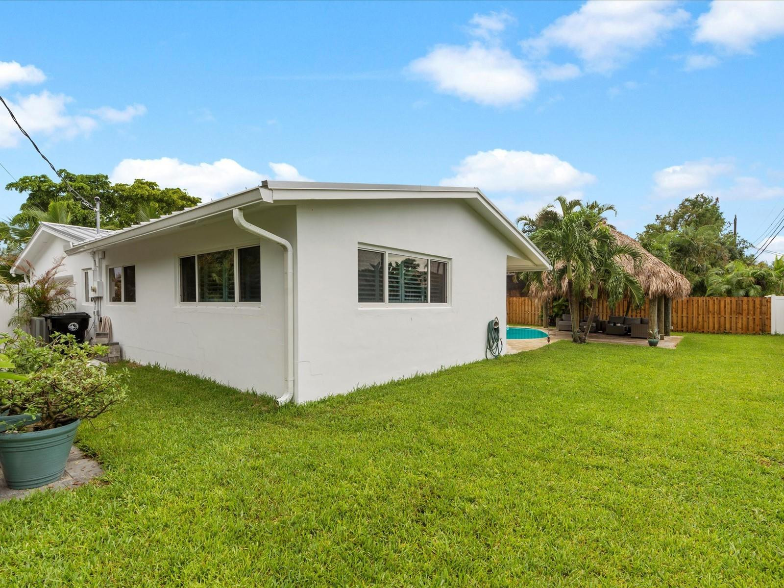 4431 NE 27th Ter