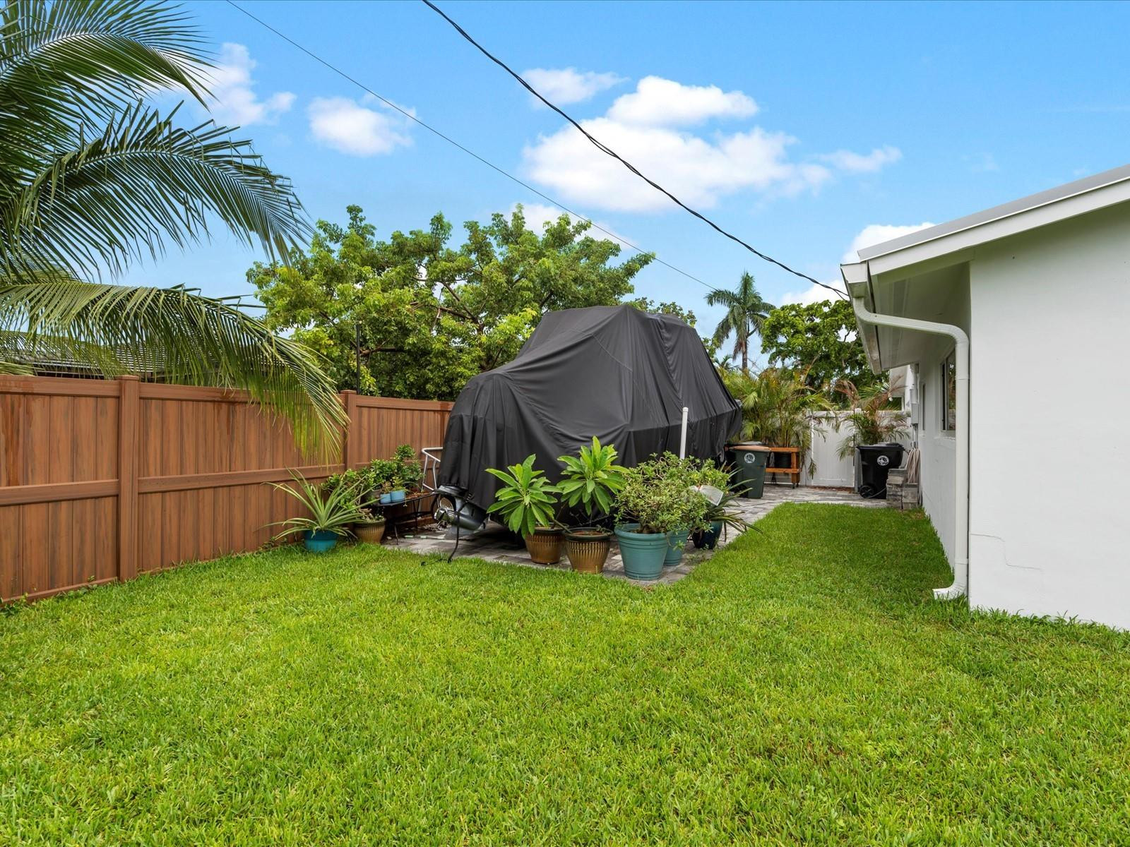 4431 NE 27th Ter