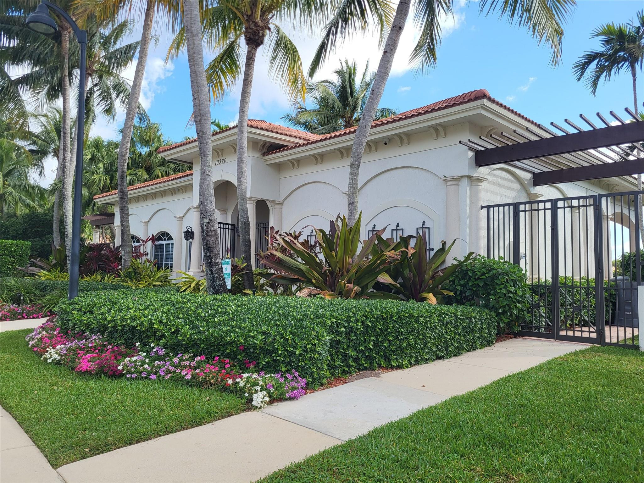 7245 Briella Dr