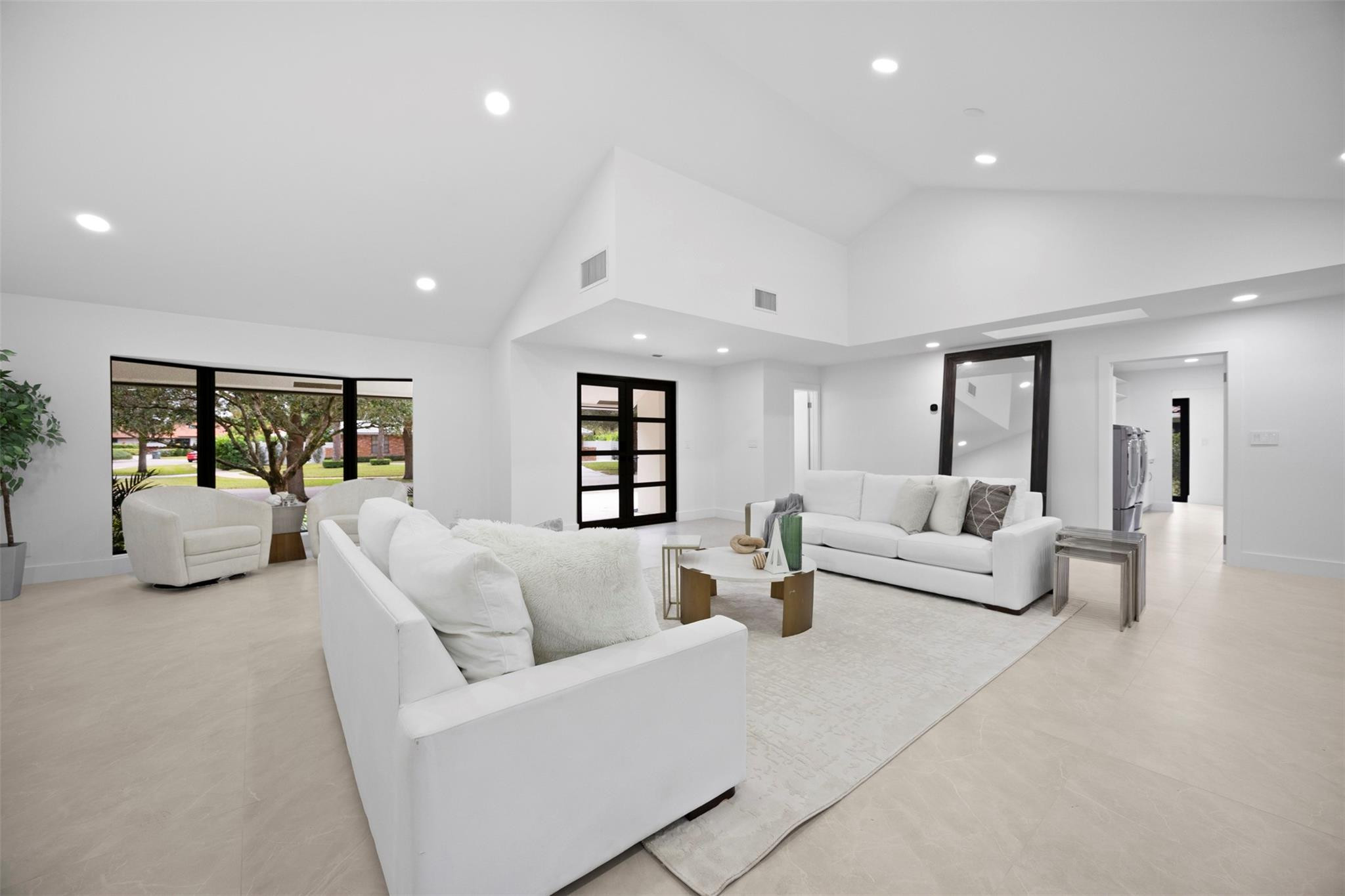 7571 Estrella Circle