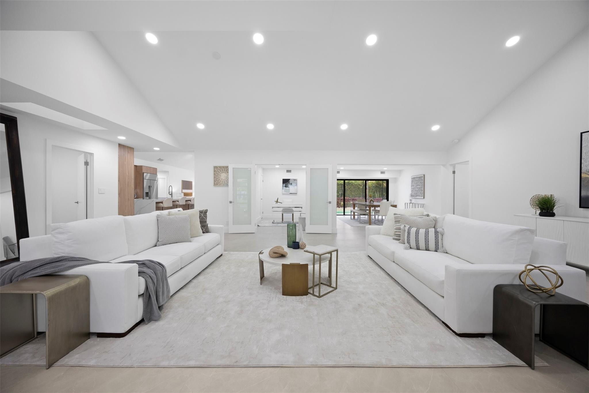 7571 Estrella Circle