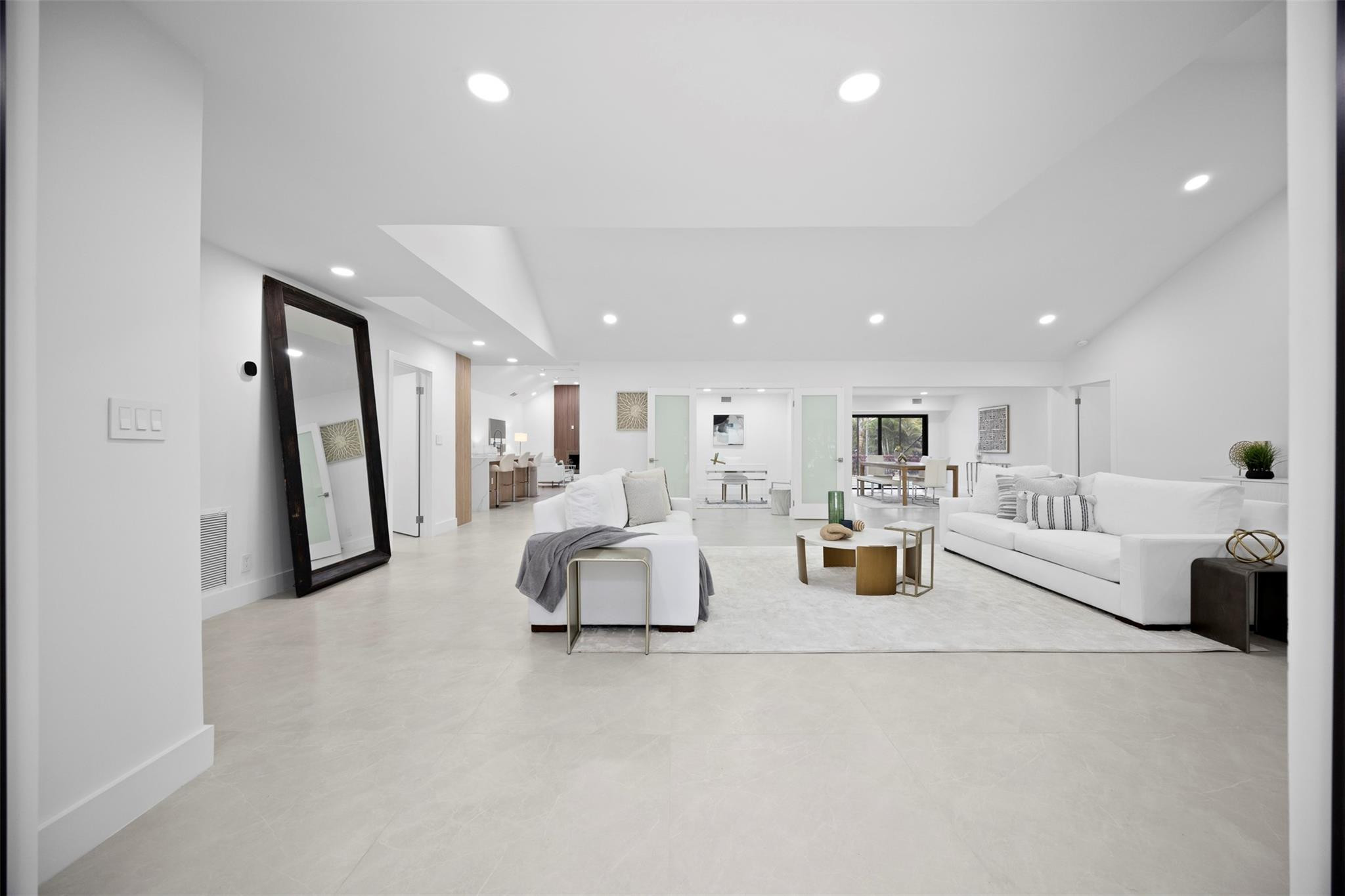 7571 Estrella Circle