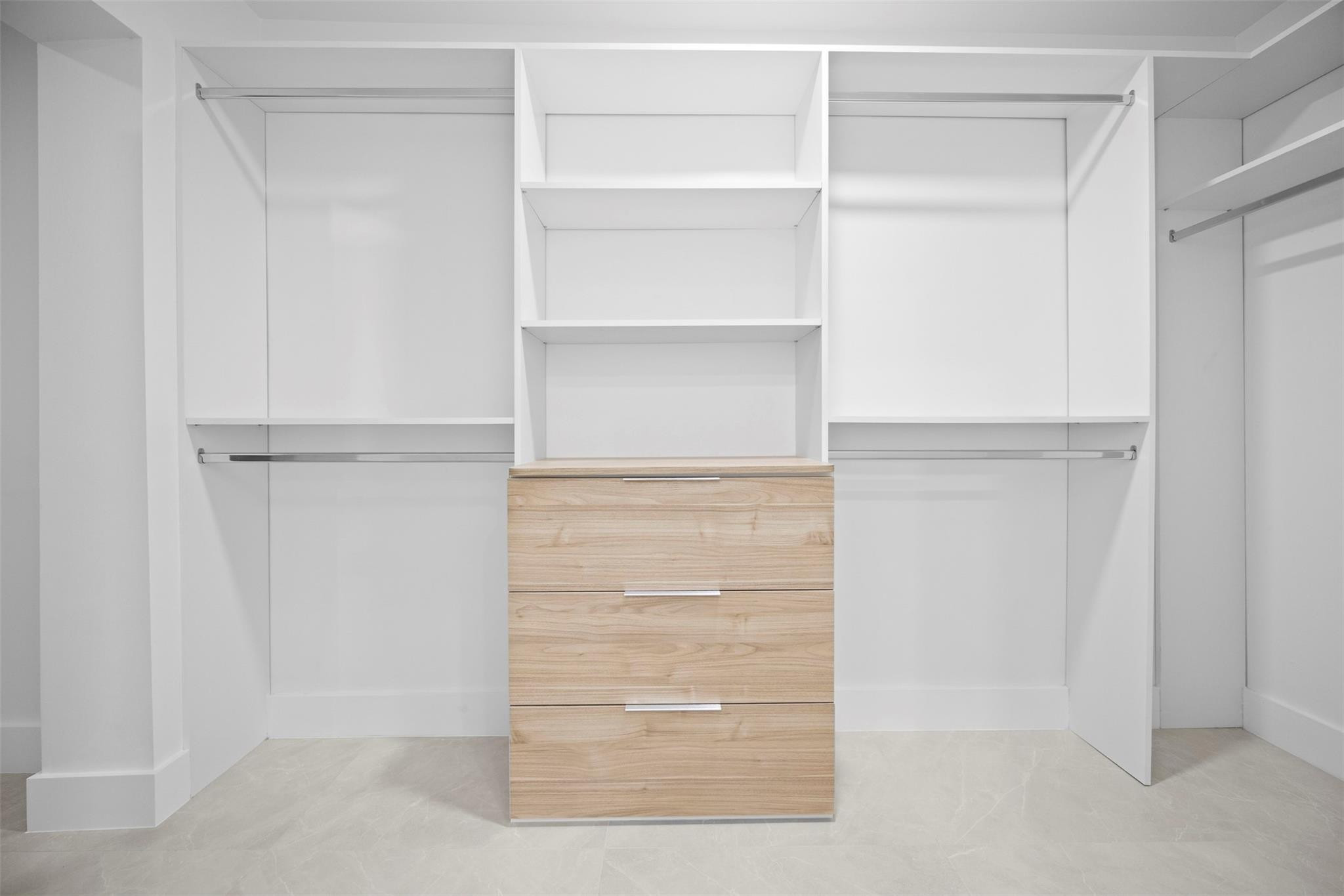 7571 Estrella Circle