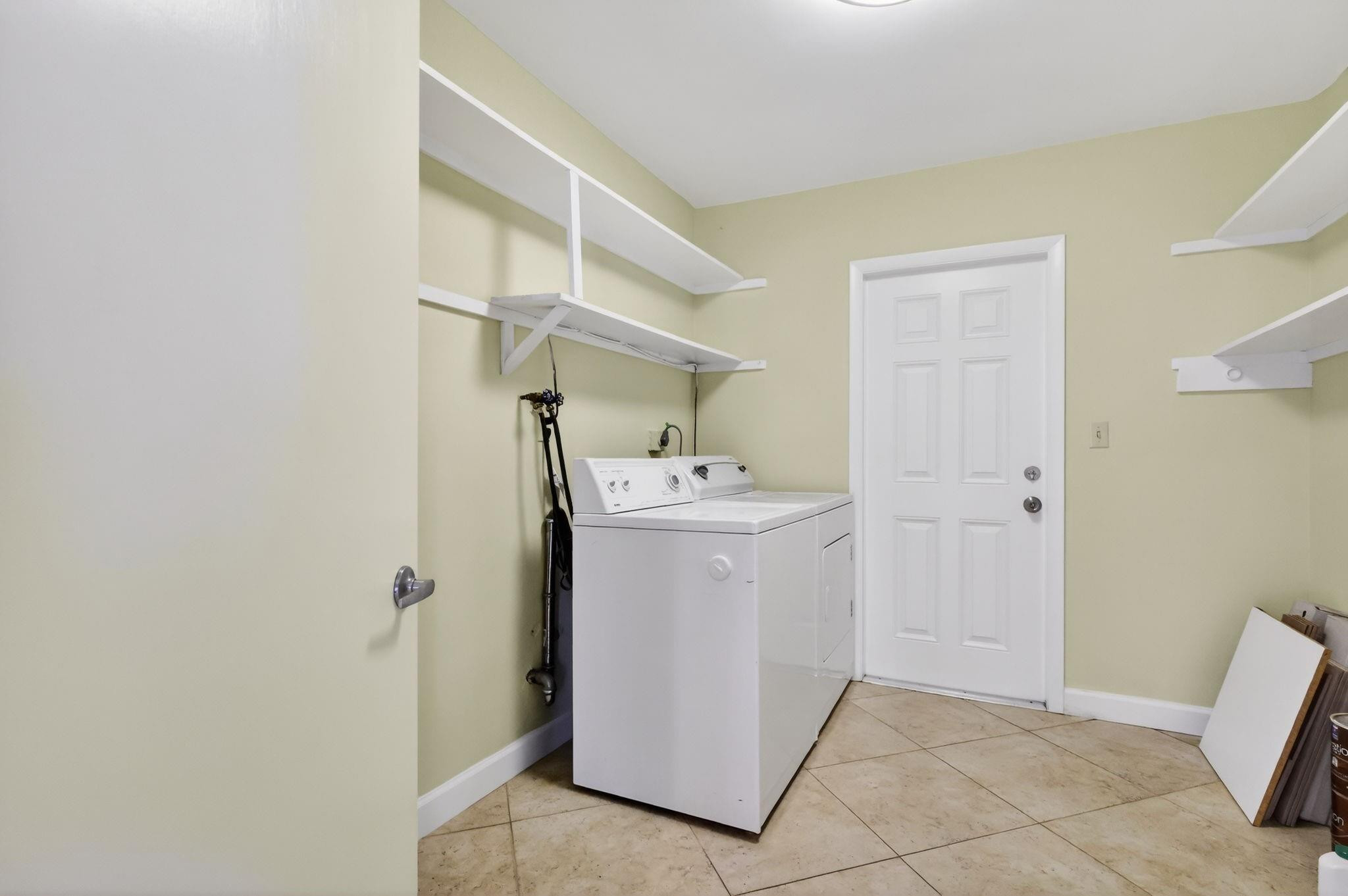2125 NE 56th Court