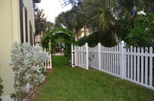 1036 W Heritage Club Circle