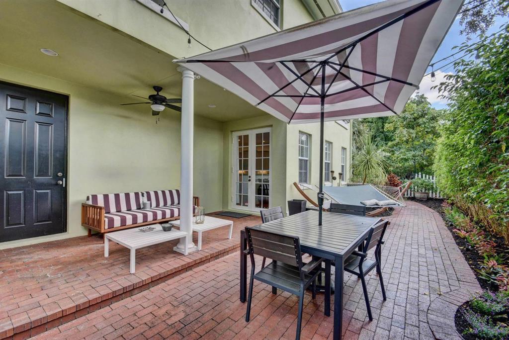 1036 W Heritage Club Circle