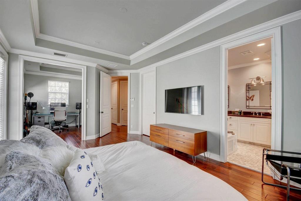 1036 W Heritage Club Circle