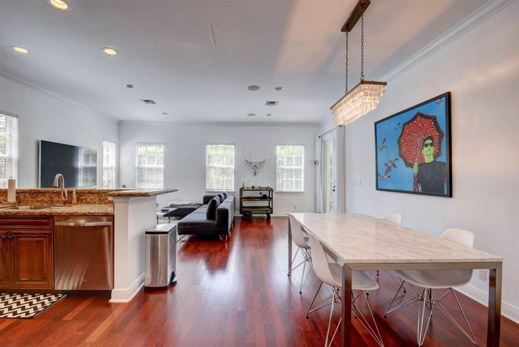 1036 W Heritage Club Circle