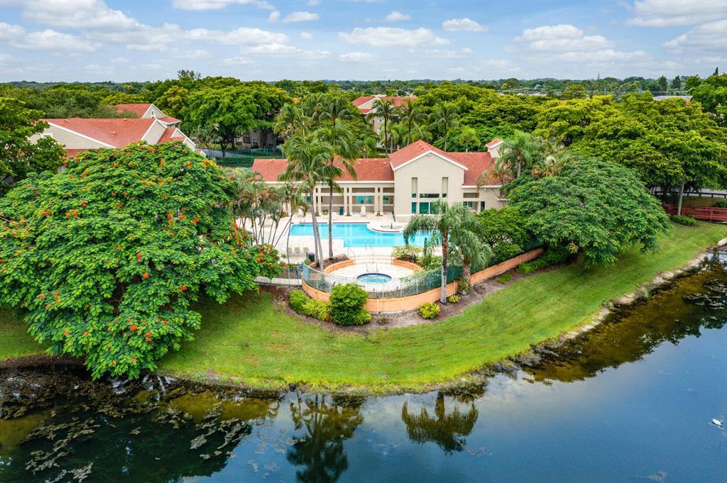 1740 Palm Cove Boulevard 4-108