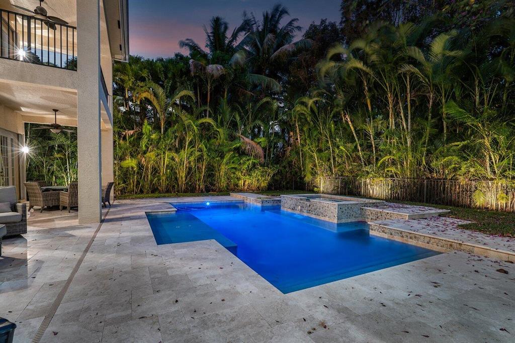 8725 Baystone Cove