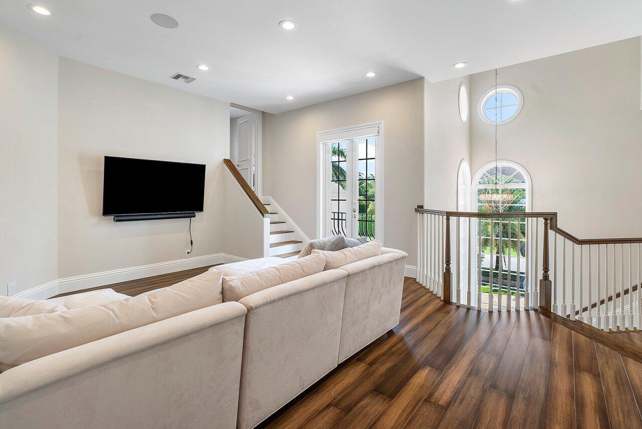 1430 Sabal Palm Drive