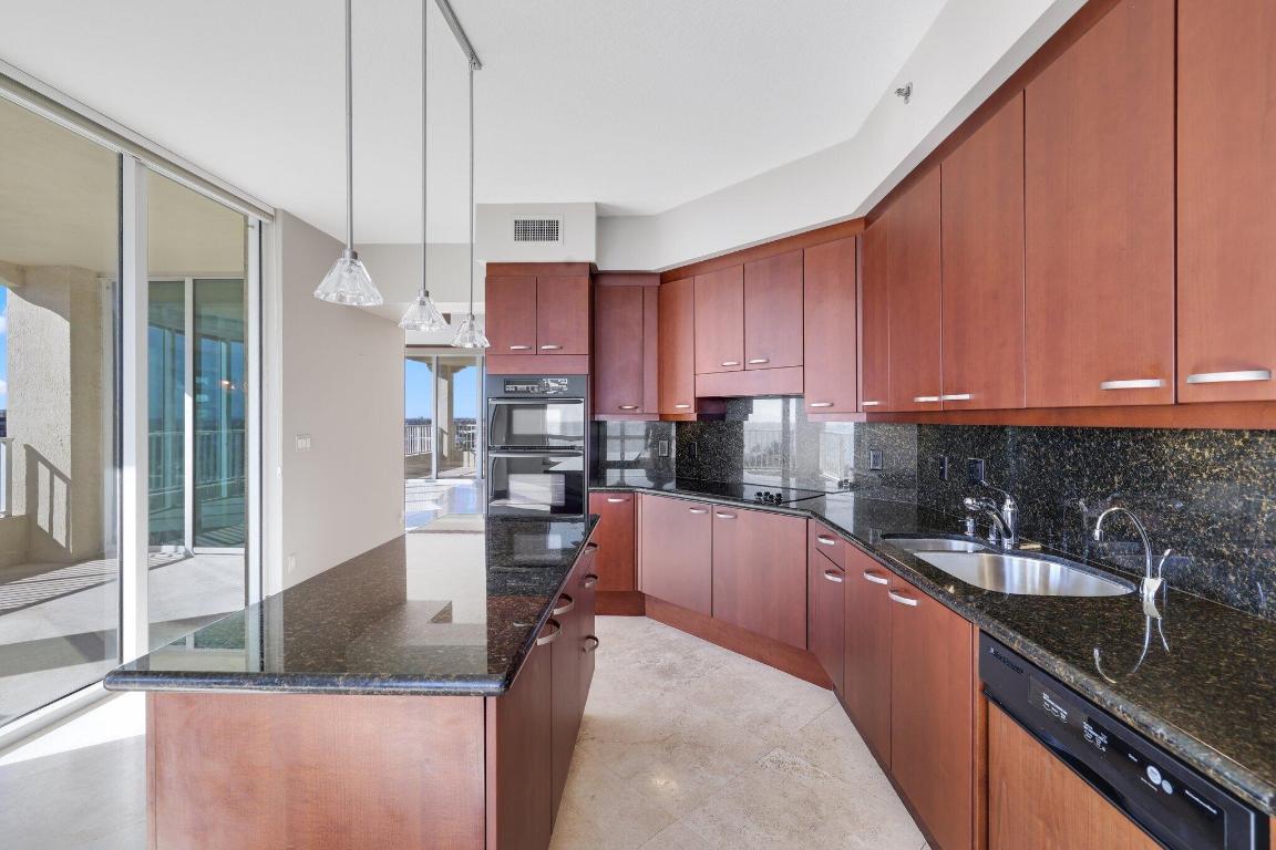 3720 S Ocean Boulevard 1201