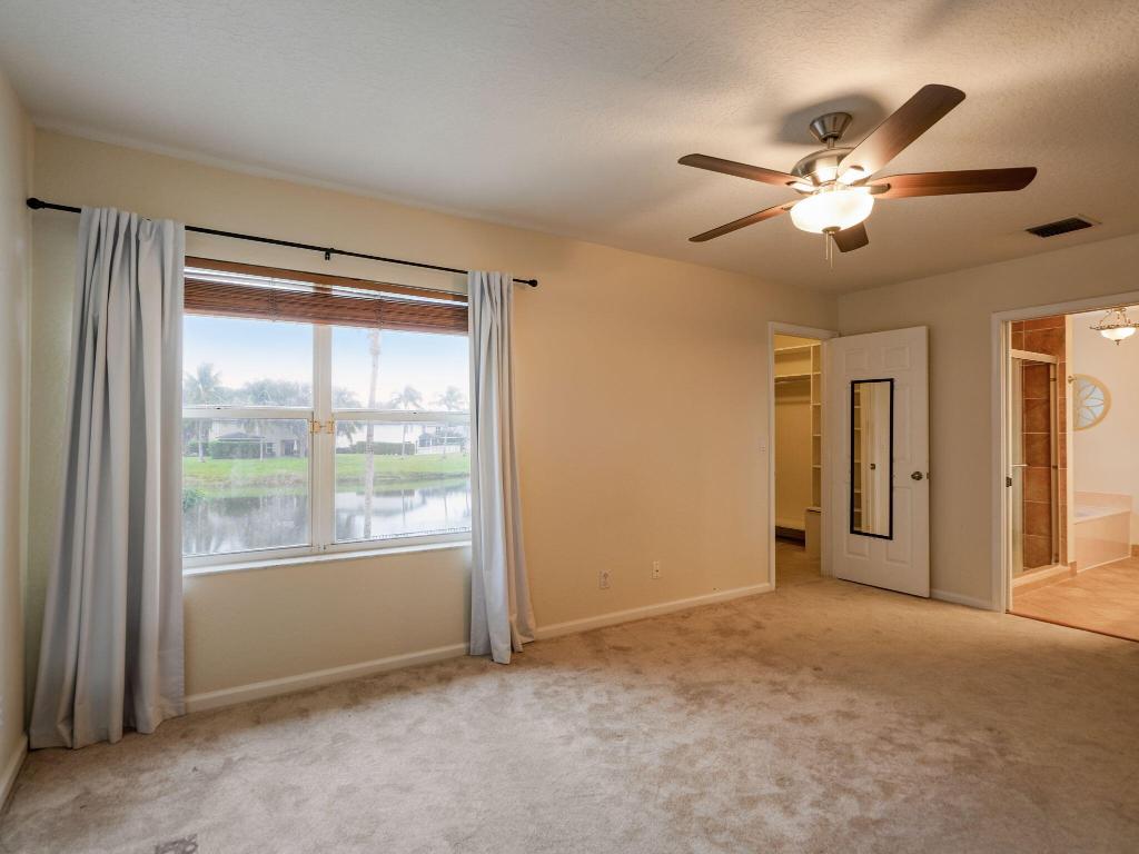 3995 Laurelwood Lane