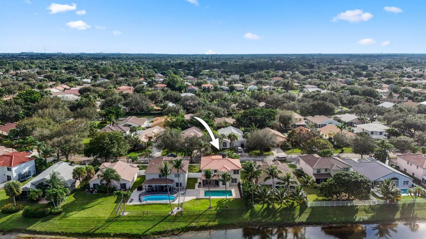 3995 Laurelwood Lane