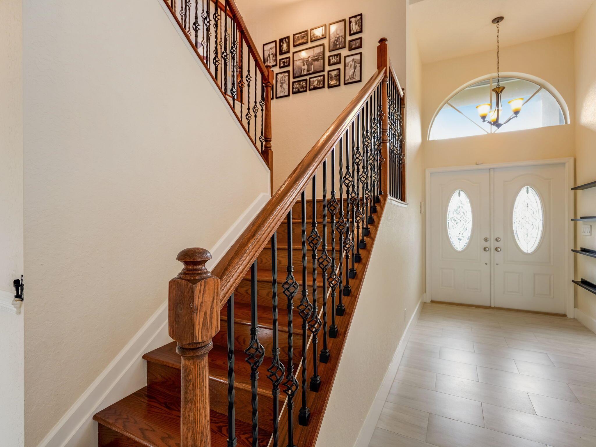 3995 Laurelwood Lane