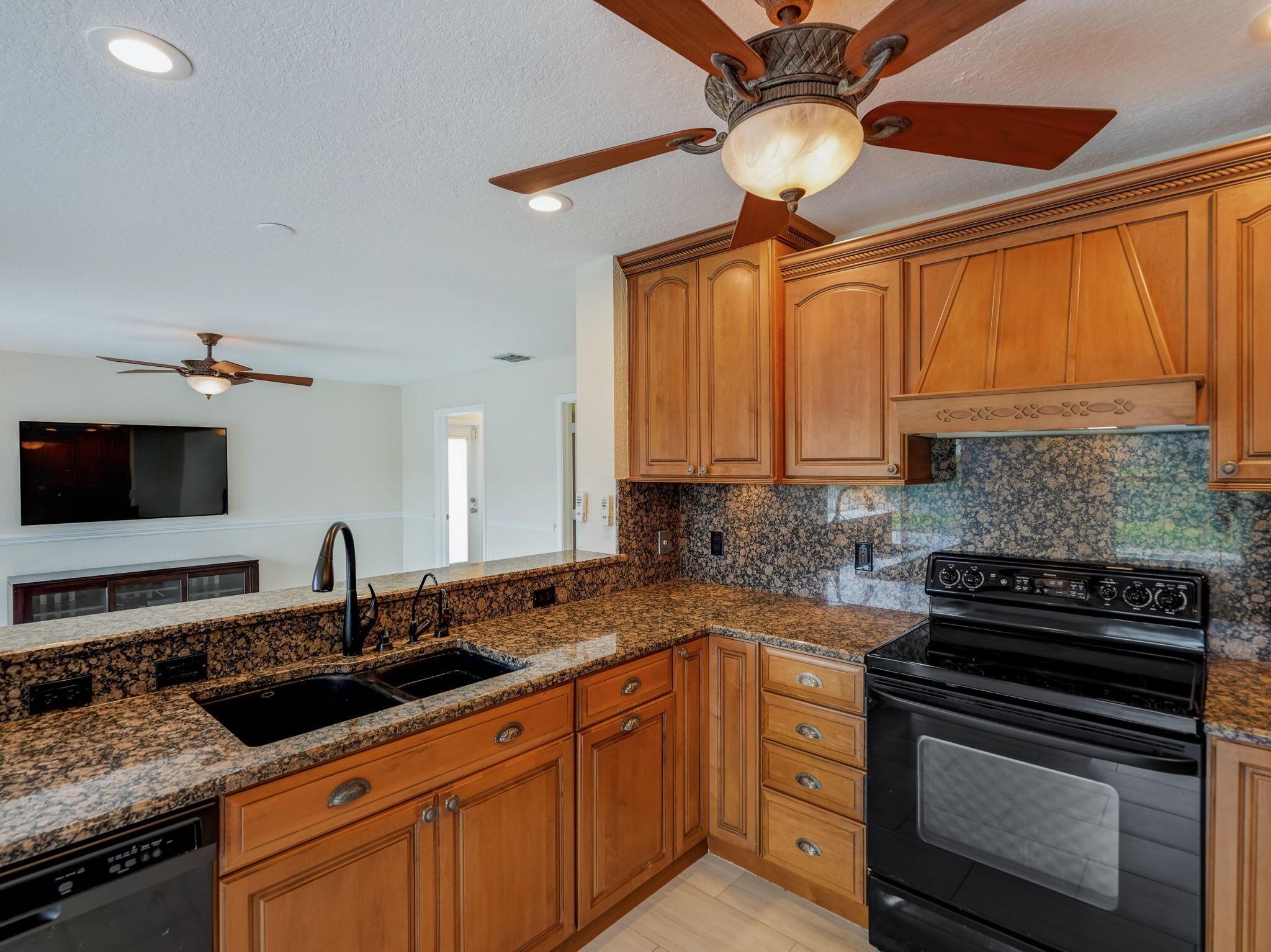 3995 Laurelwood Lane