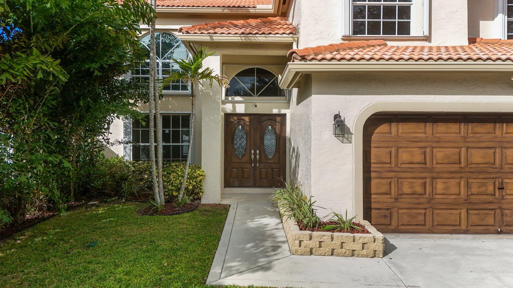 3995 Laurelwood Lane