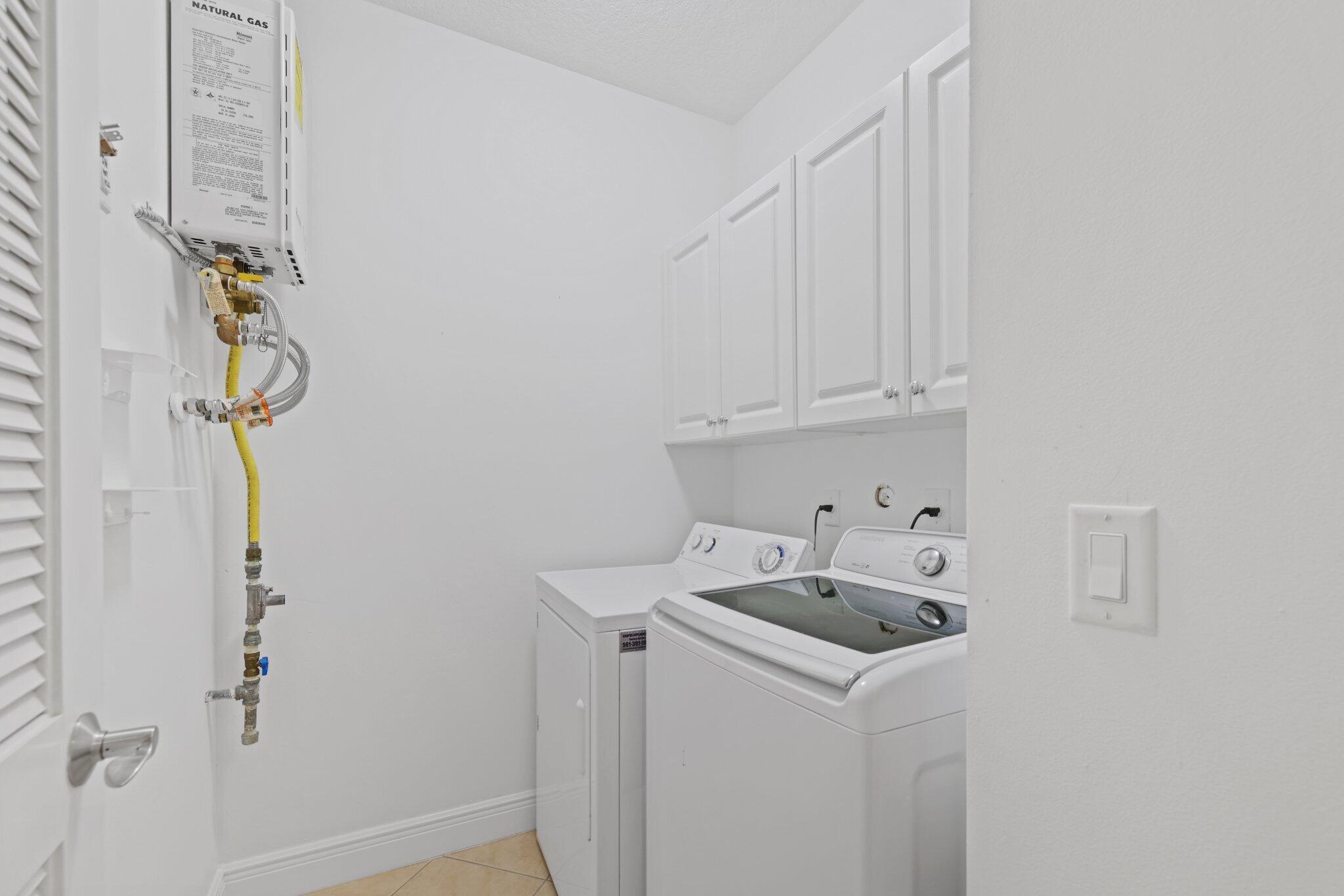 613 NE Francesca Lane