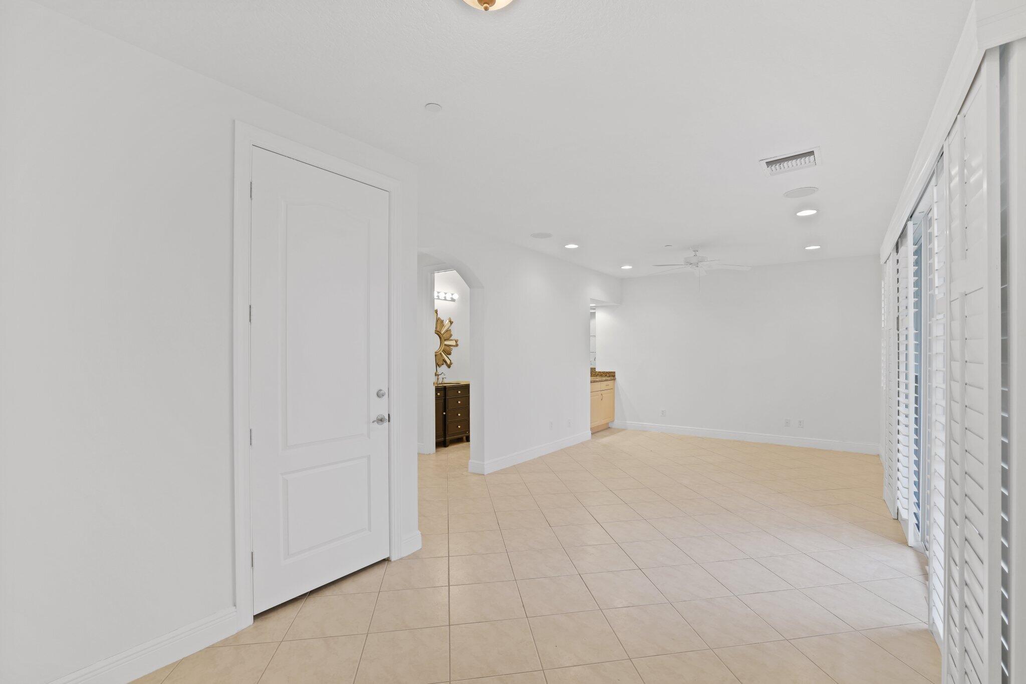 613 NE Francesca Lane