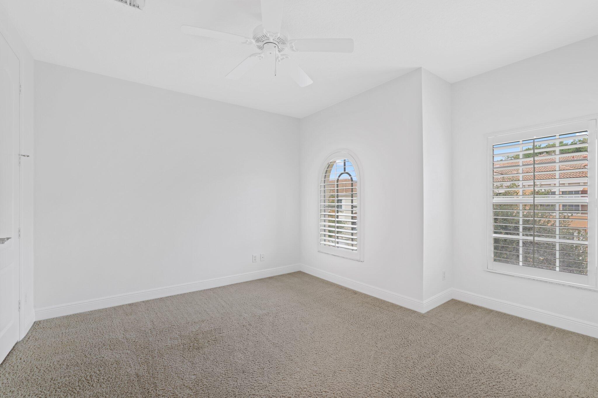 613 NE Francesca Lane