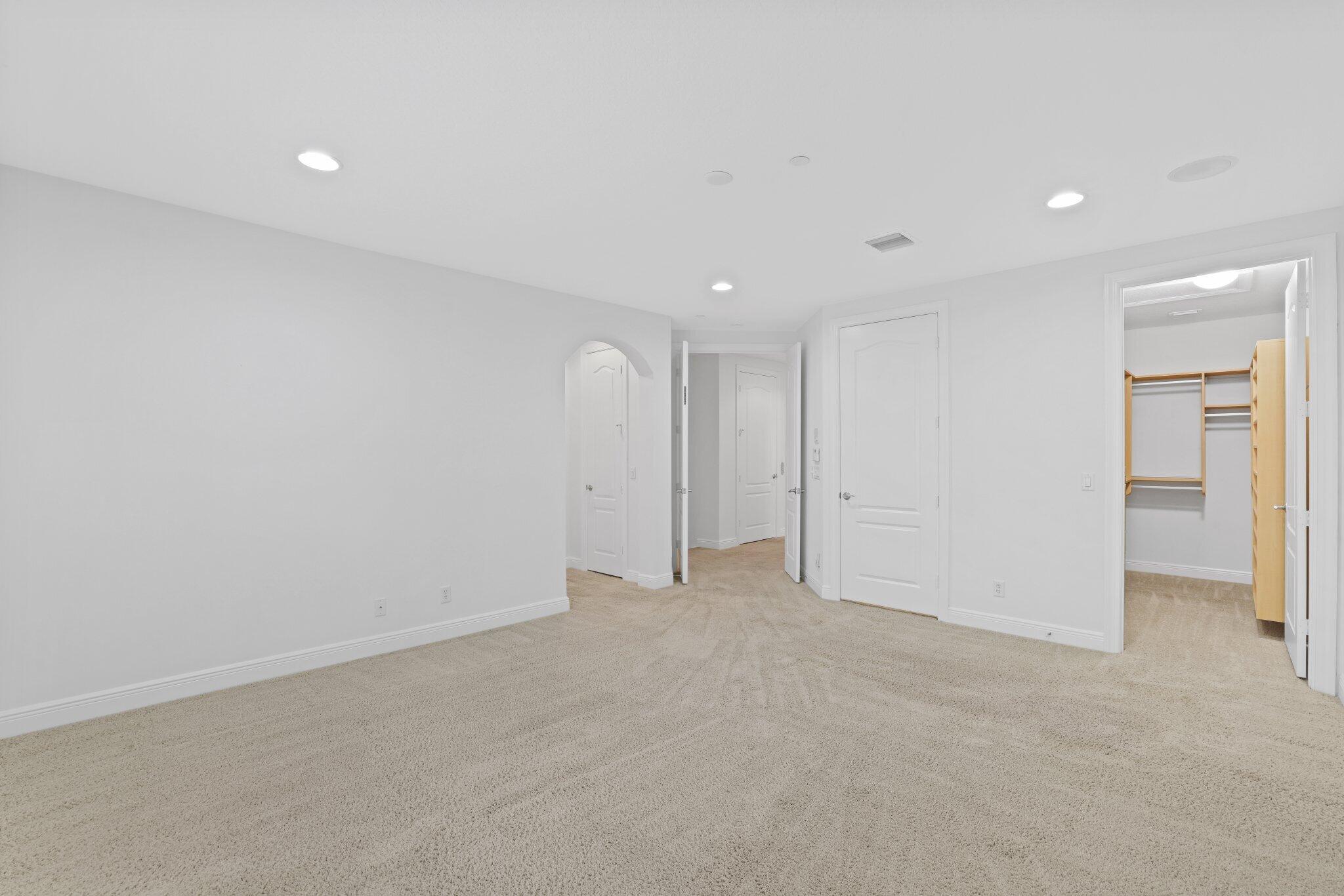 613 NE Francesca Lane