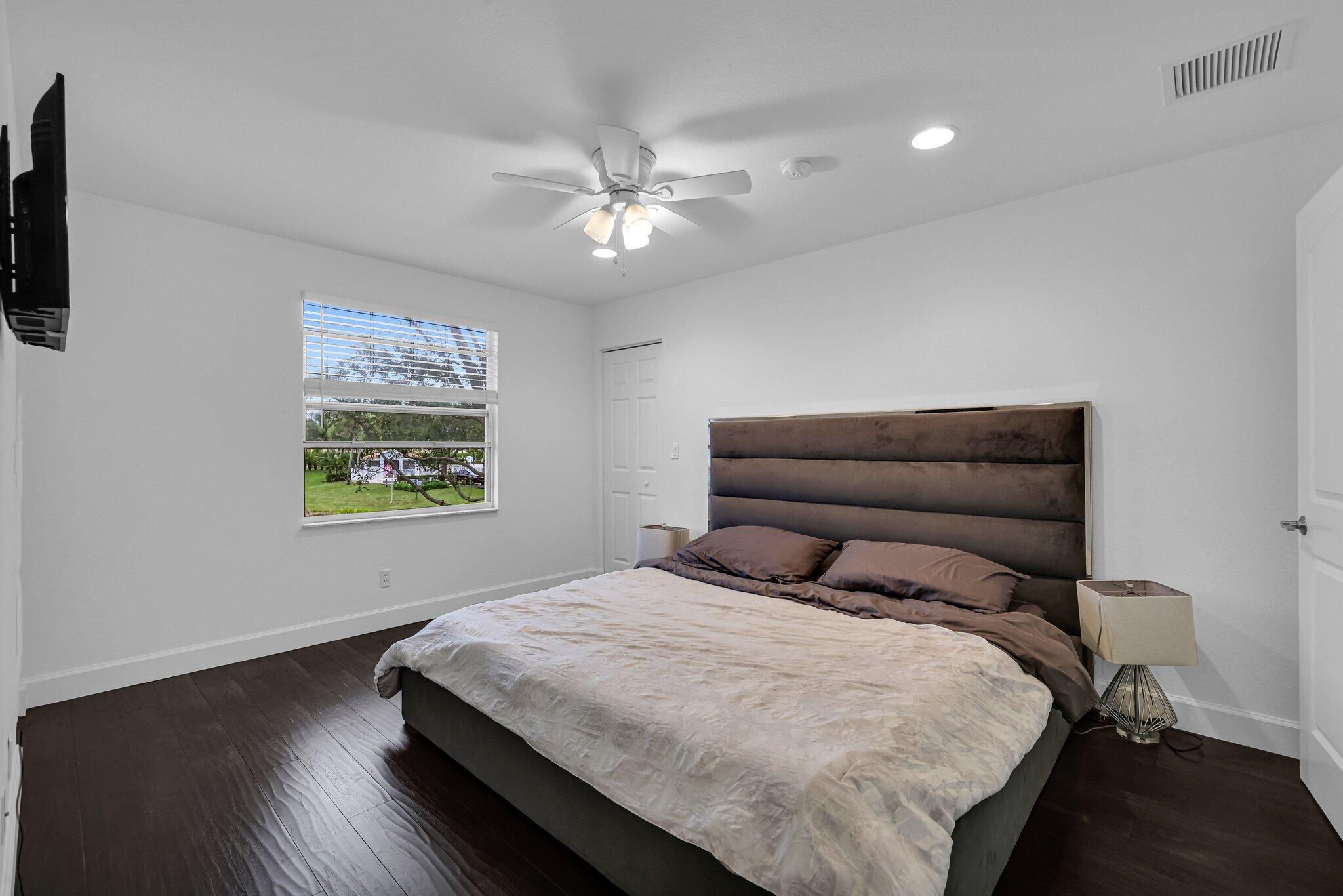 16135 Sierra Palms Drive