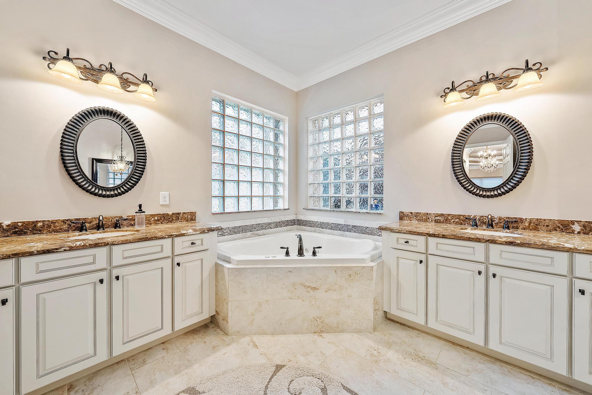 11461 Mantova Bay Circle