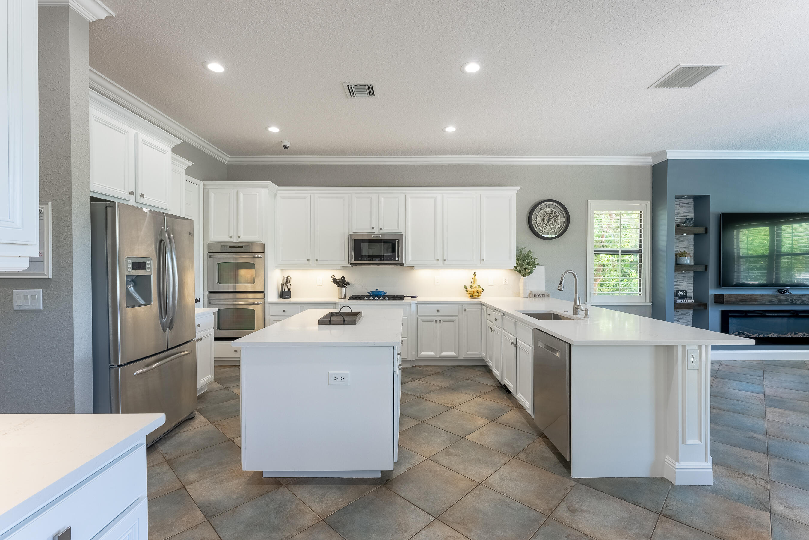 9463 Equus Circle