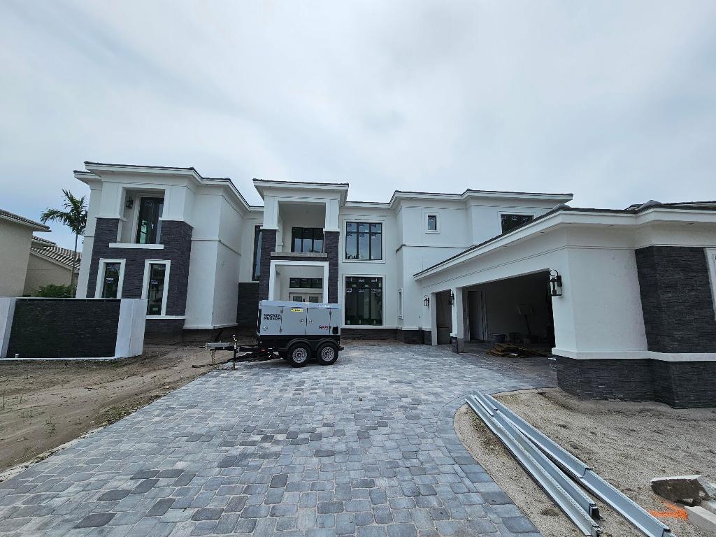 2708 NW 71st Boulevard