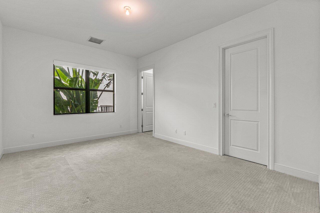 6950 NW 28th Avenue