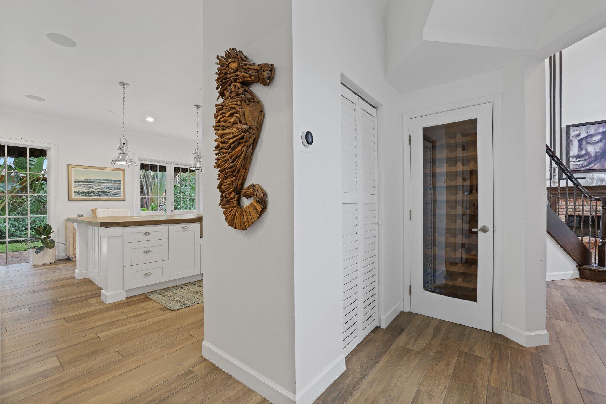 305 SW 17th Street
