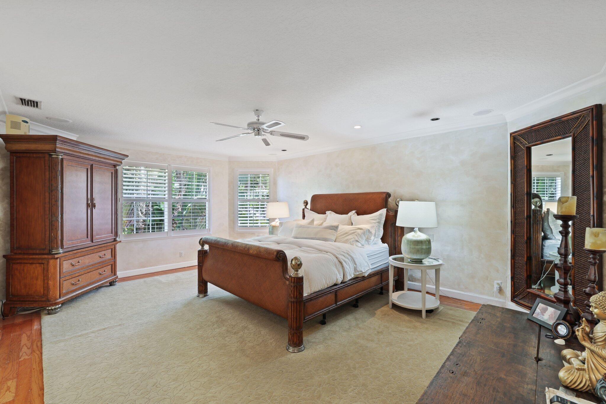 305 SW 17th Street