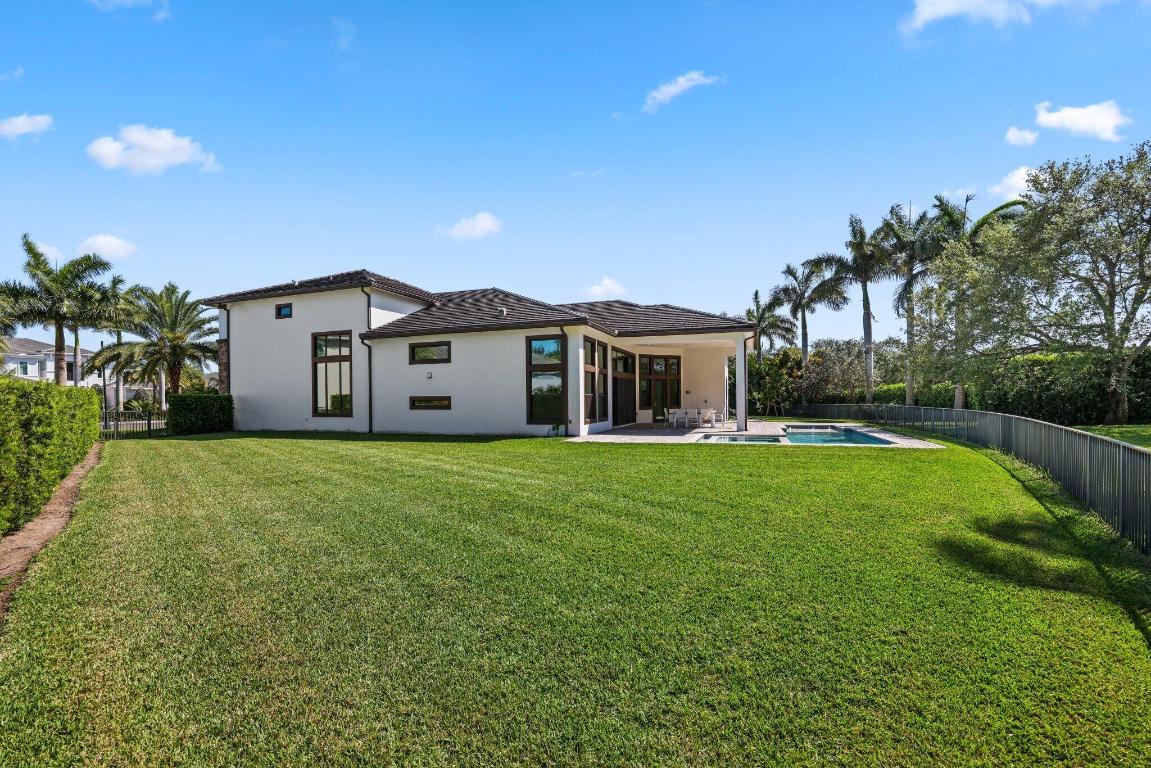 2751 NW 70th Boulevard