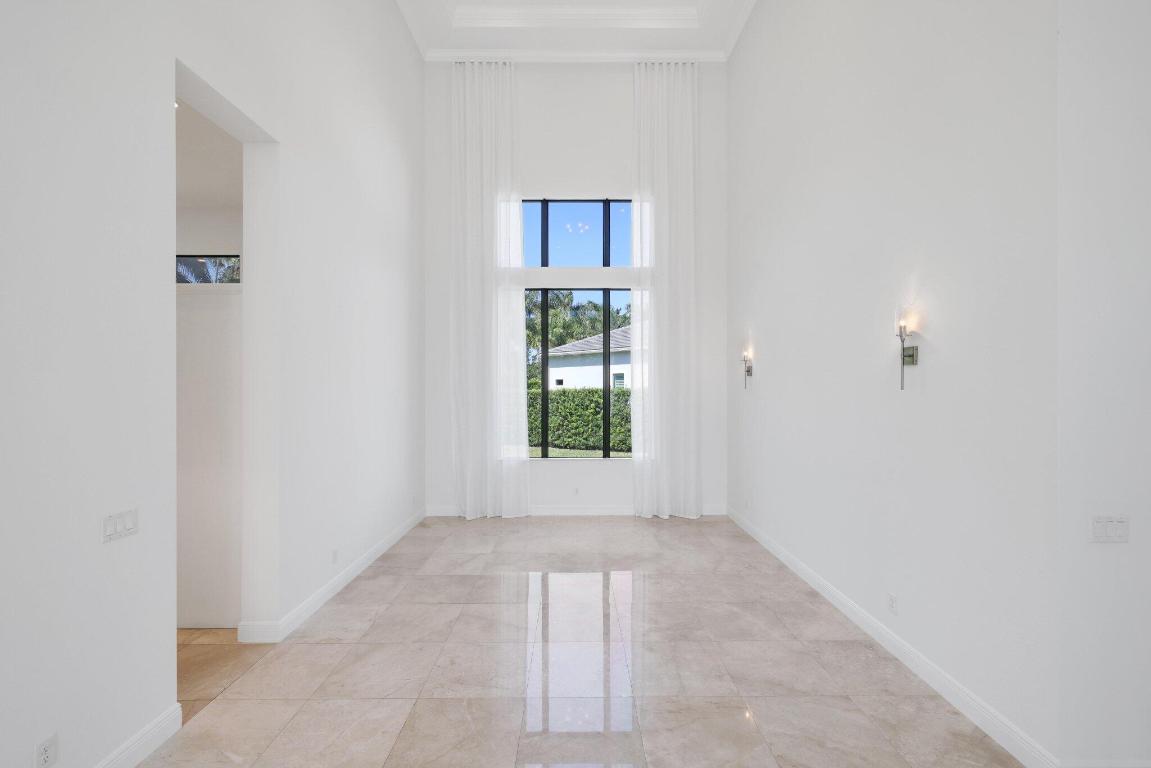 2751 NW 70th Boulevard