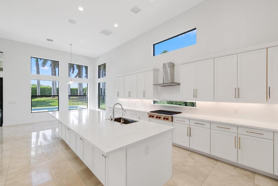 2751 NW 70th Boulevard