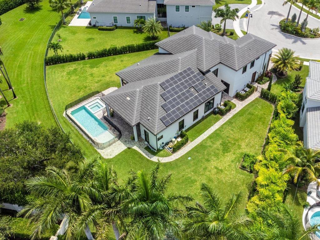 2751 NW 70th Boulevard