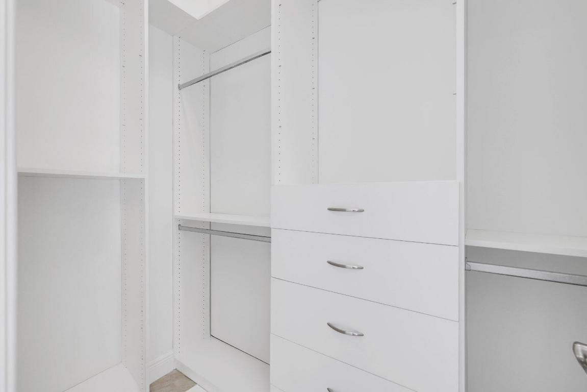 2751 NW 70th Boulevard