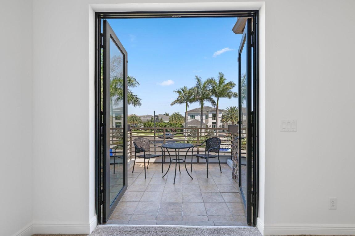 2751 NW 70th Boulevard