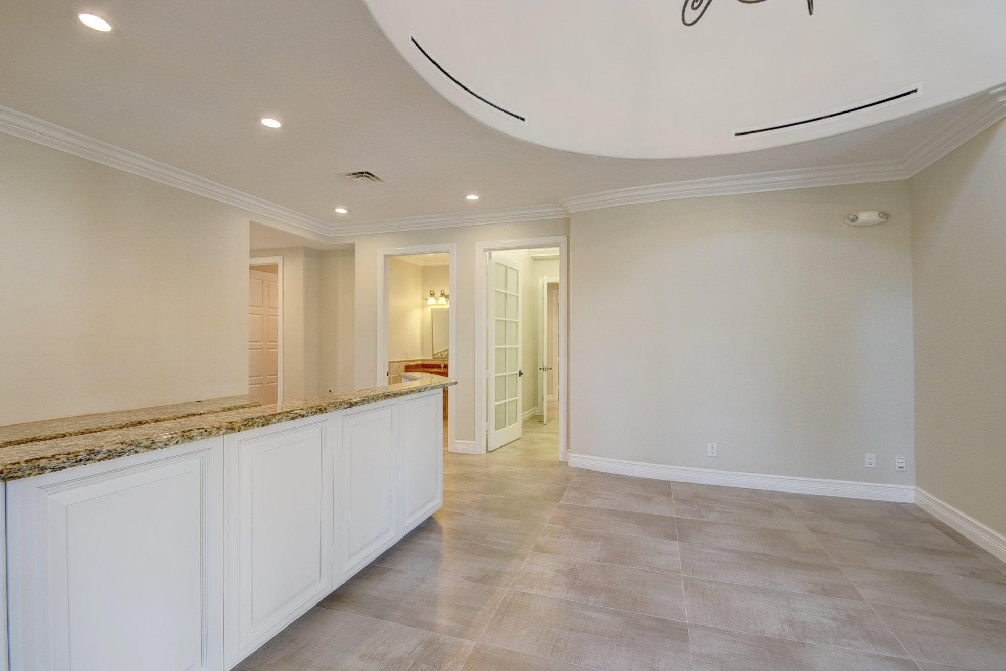 205 NE 5th Ter Terrace