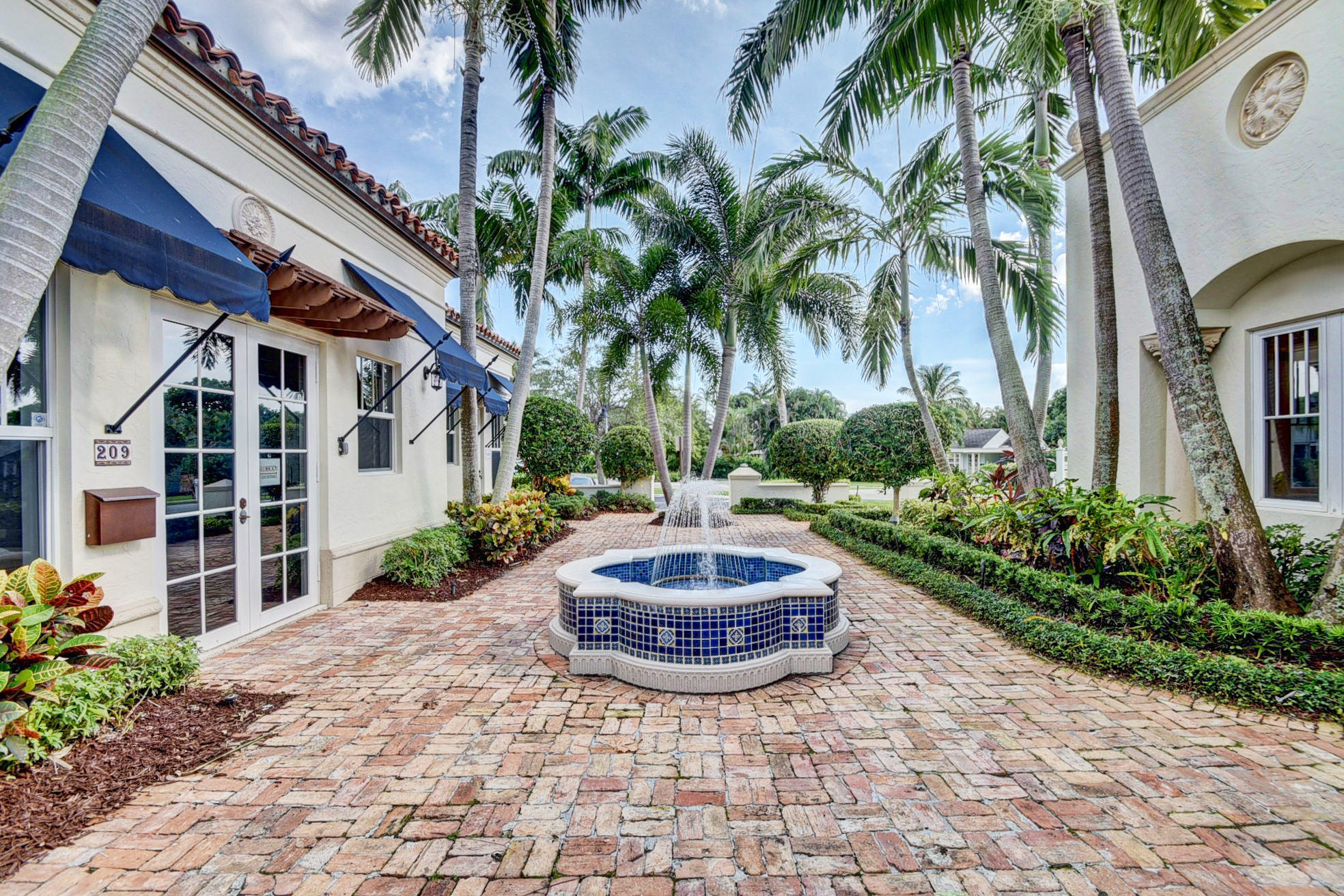 205 NE 5th Ter Terrace