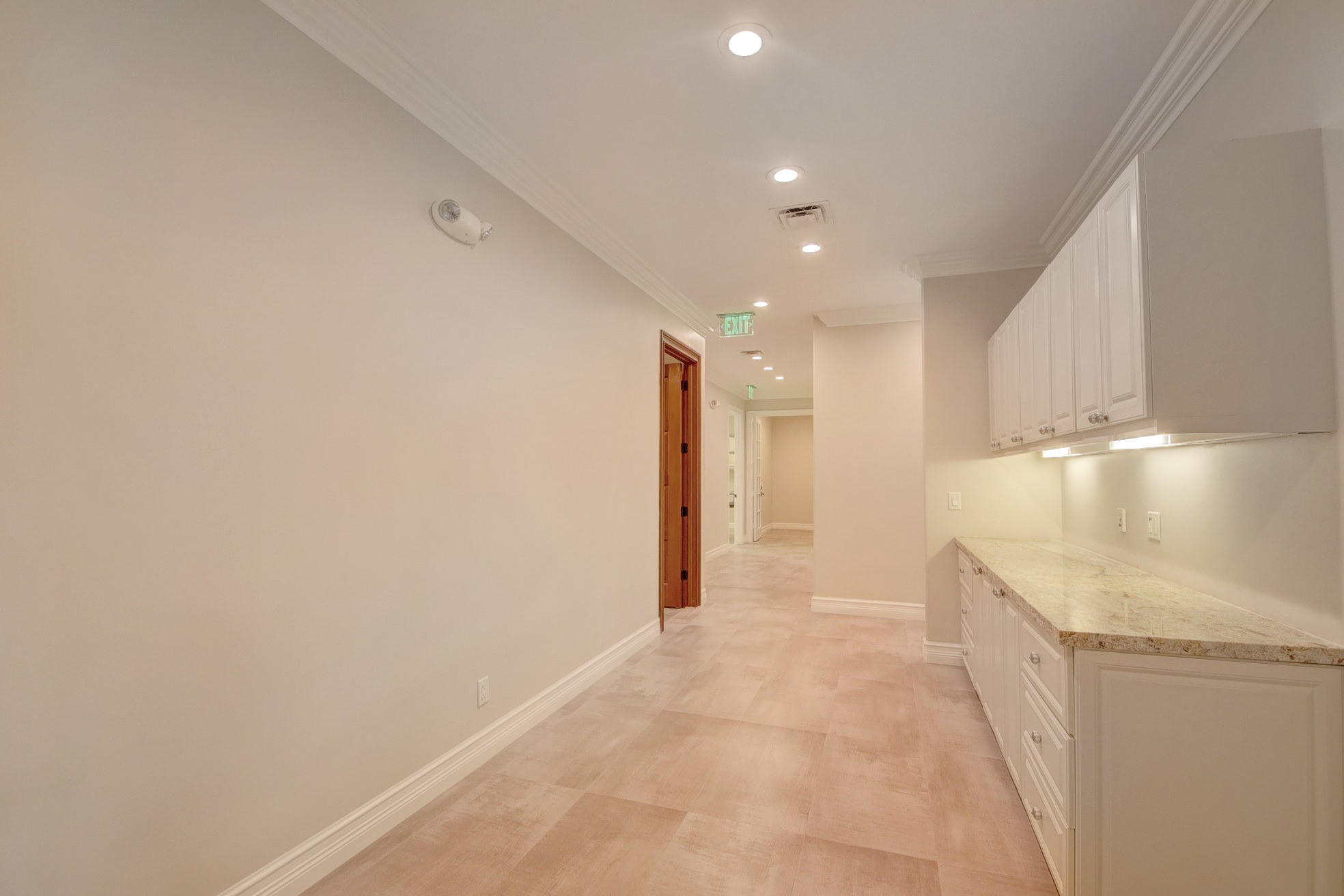 205 NE 5th Ter Terrace