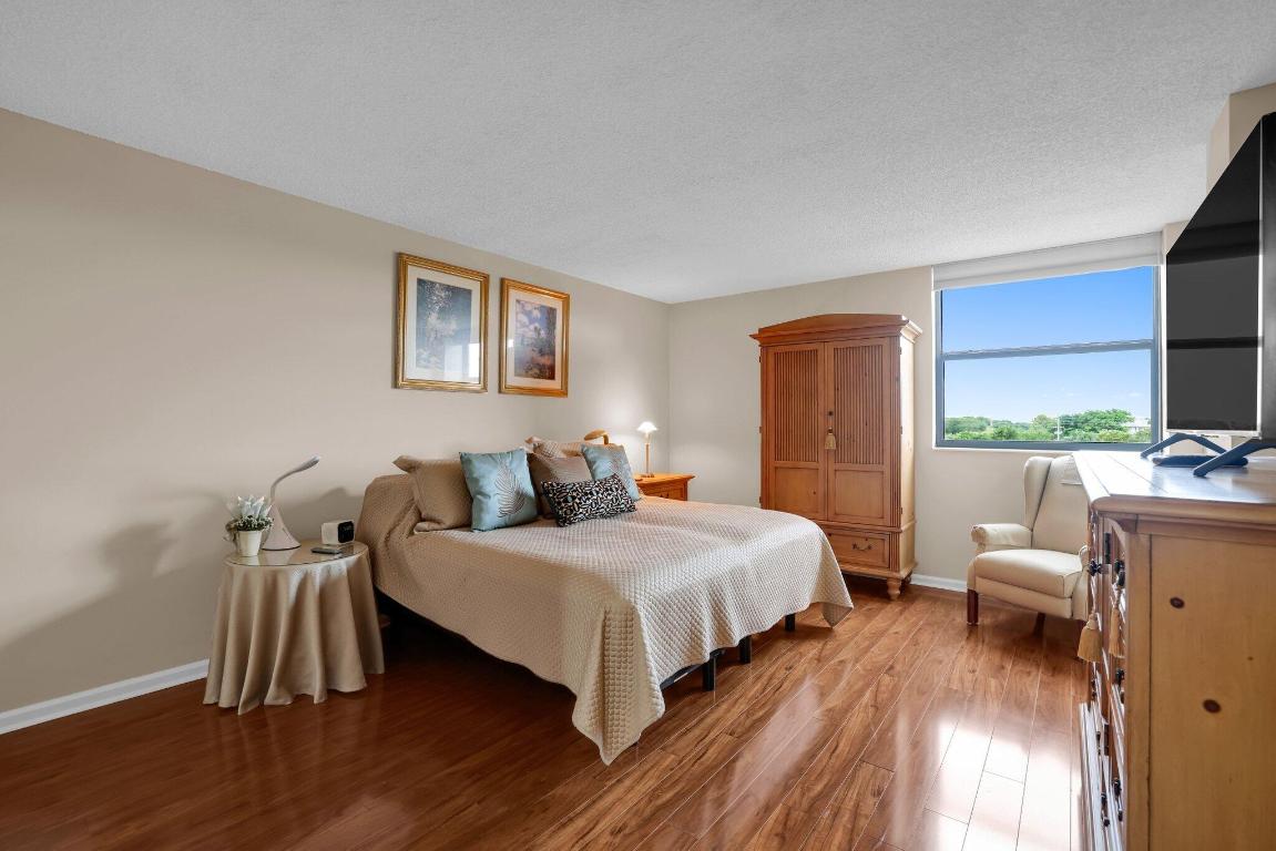 6463 La Costa Drive 403