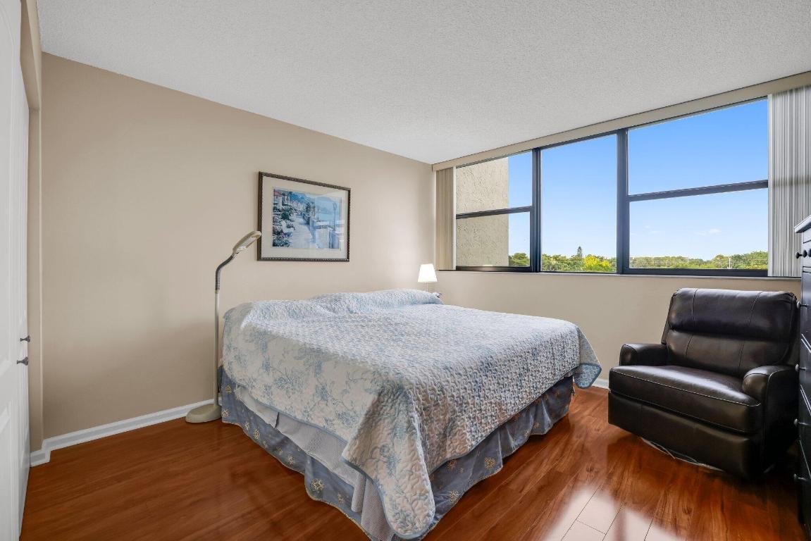 6463 La Costa Drive 403