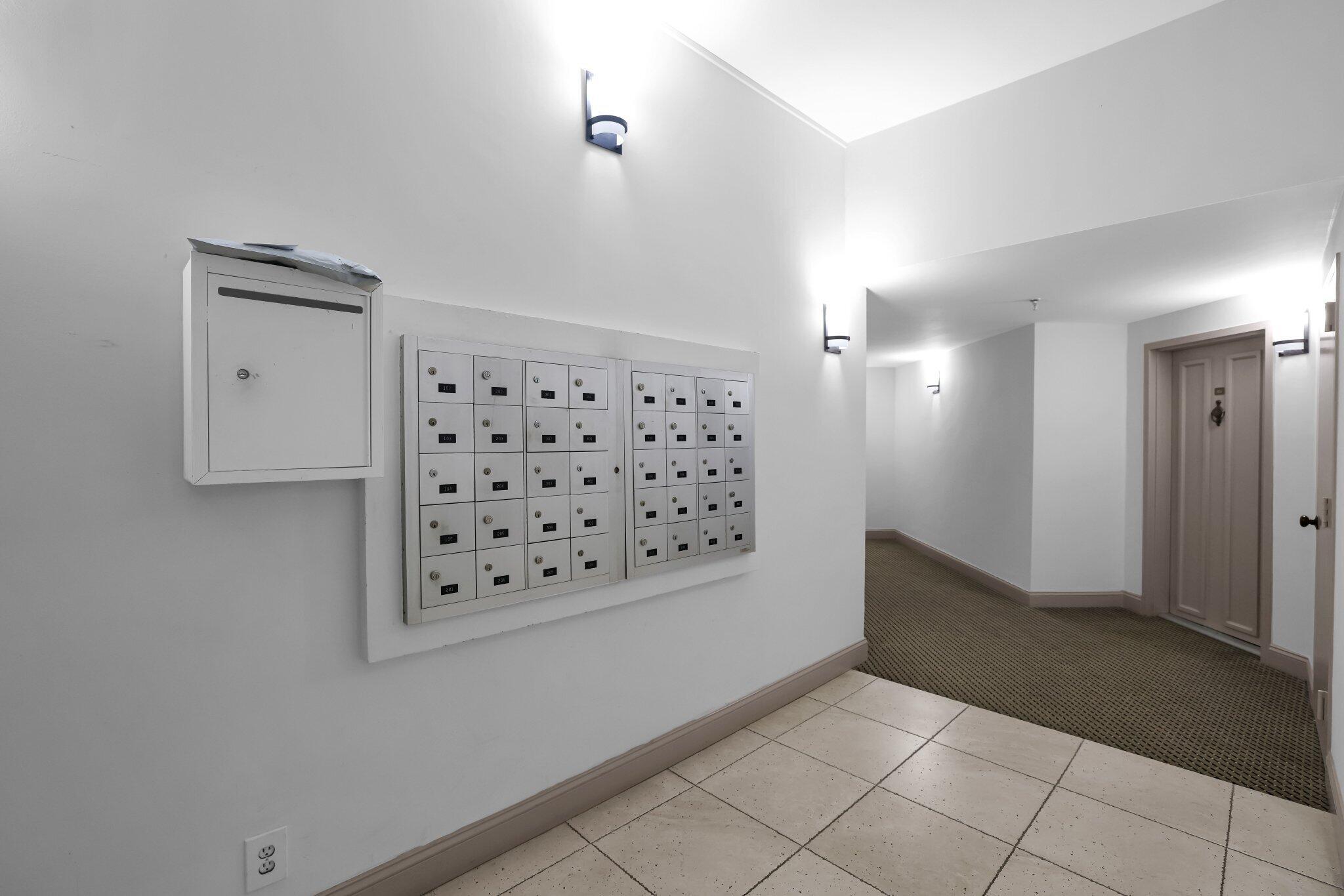 6463 La Costa Drive 403