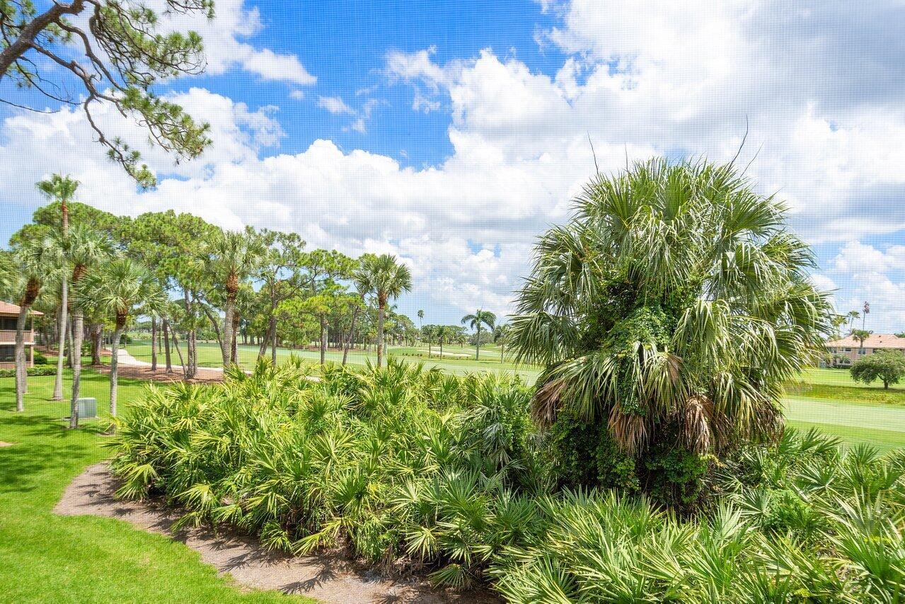 160 Brackenwood Road