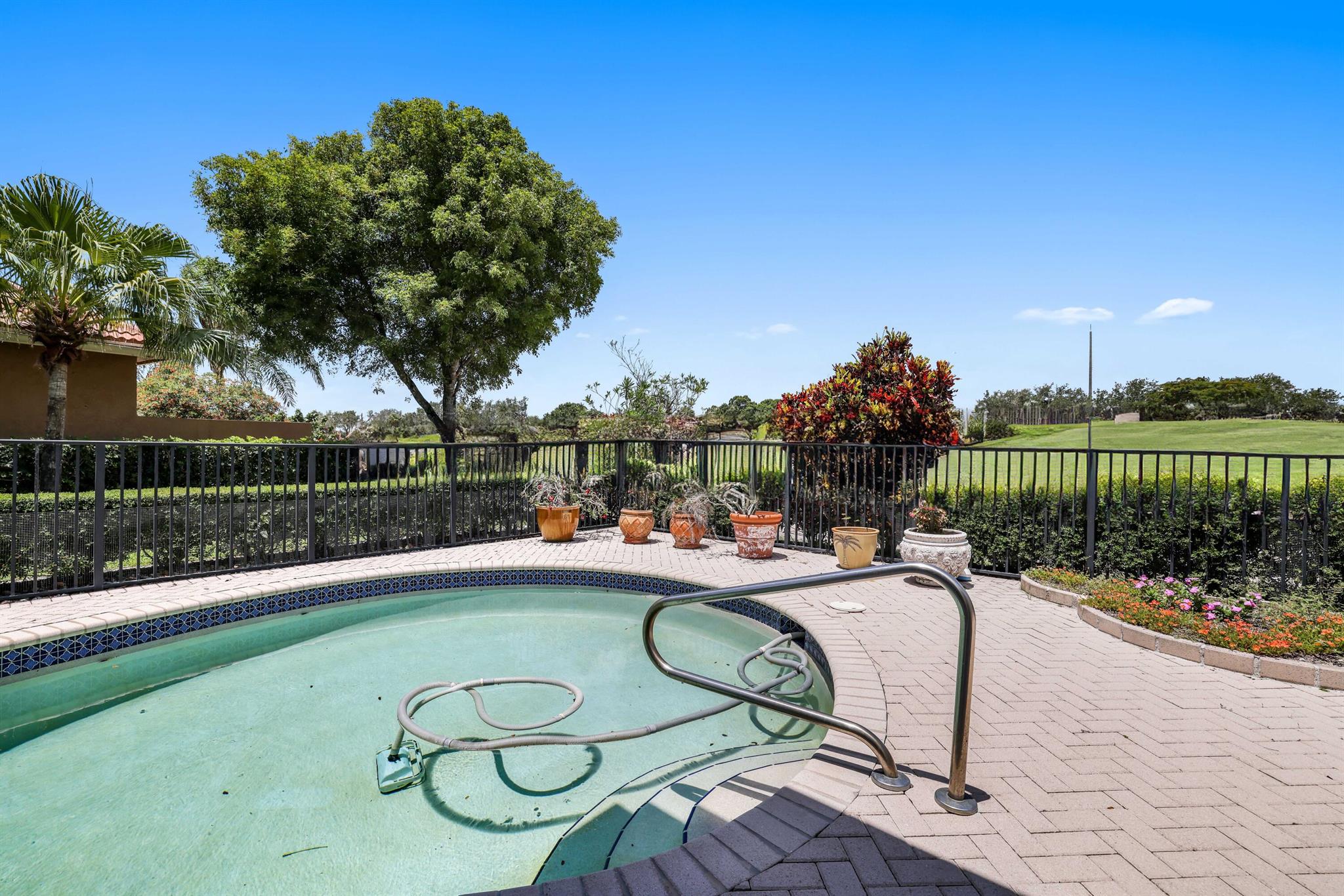 4067 Laurel Estates Way