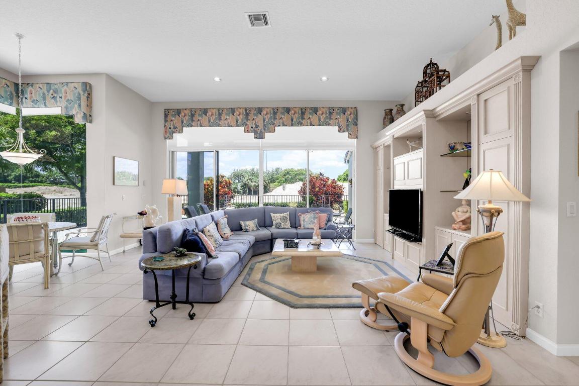 4067 Laurel Estates Way