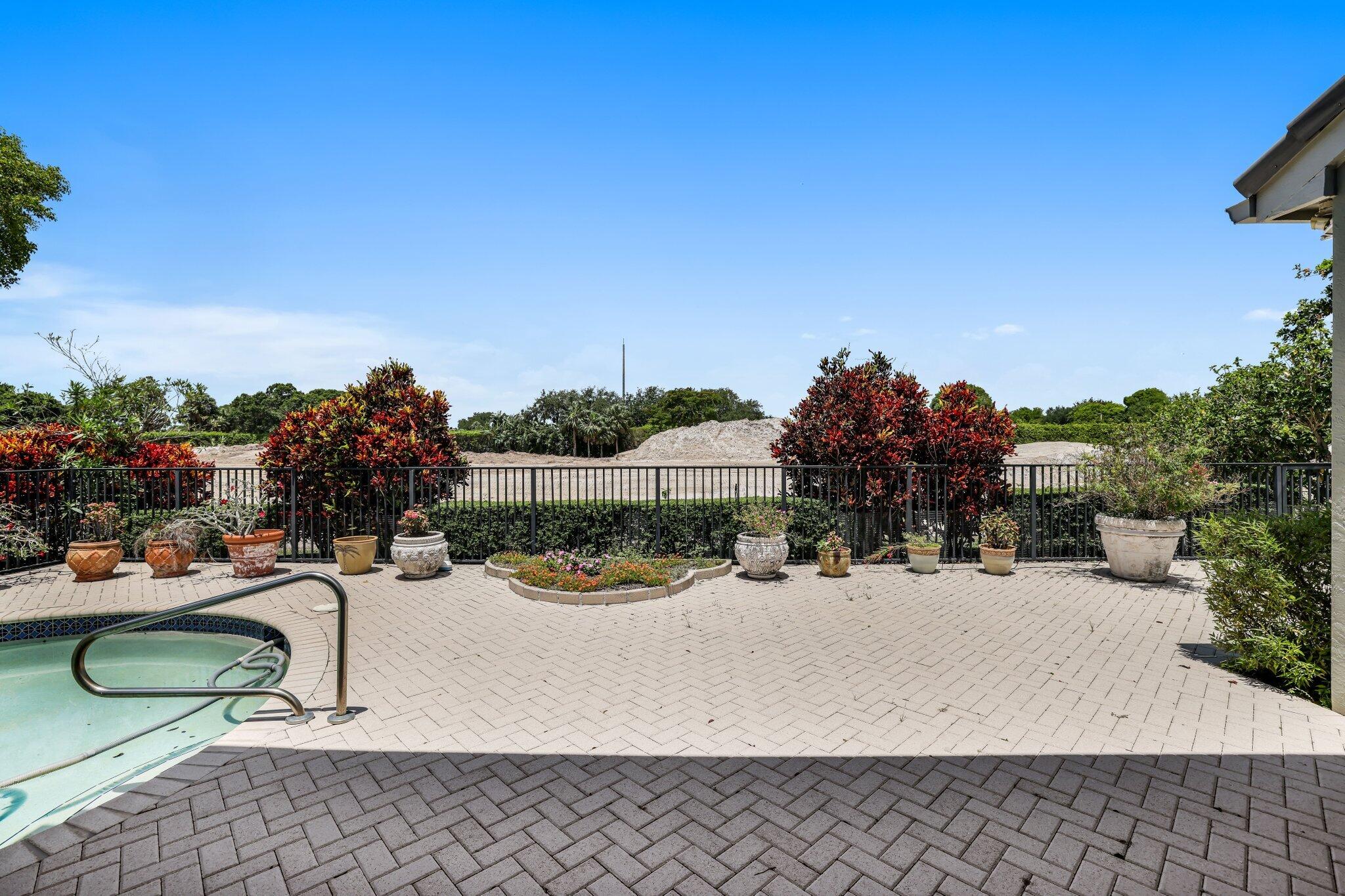 4067 Laurel Estates Way